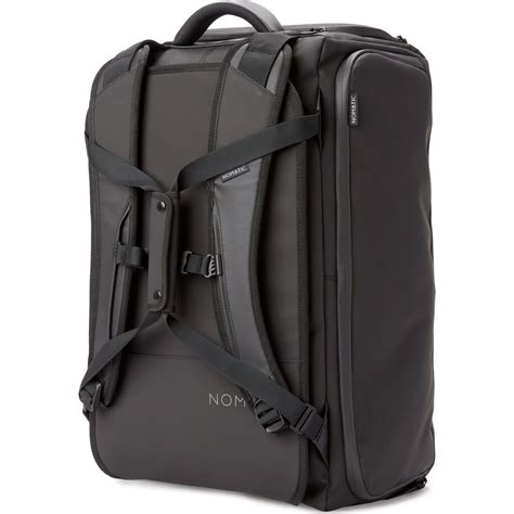 nomatic luggage 40l.